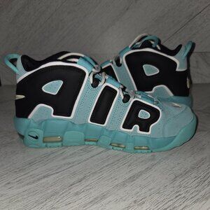 Nike Air More Uptempo ’96 QS – Size 8